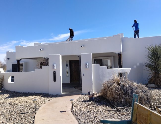 Stucco contractor working in Las Cruces home